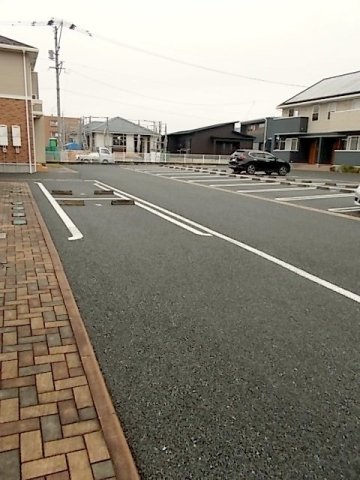 サンガーデンＣの駐車場