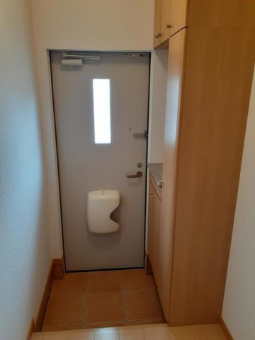 ムーンヴェルジュＡの玄関