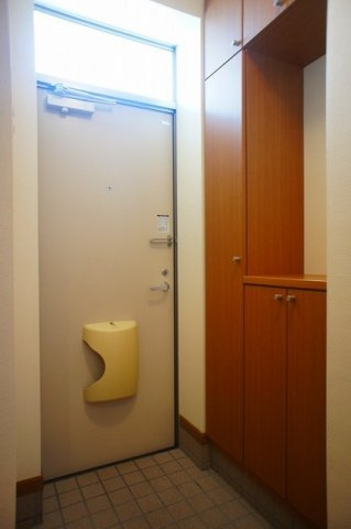 カーサ　アンソレイユＳの玄関