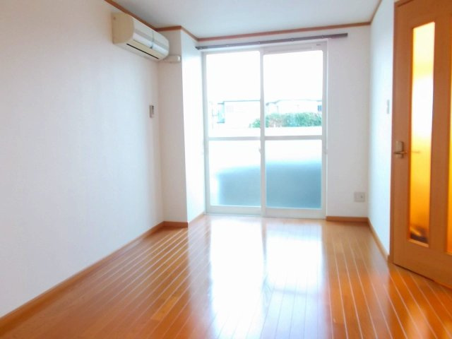 ソレイユＭⅡの居間・リビング