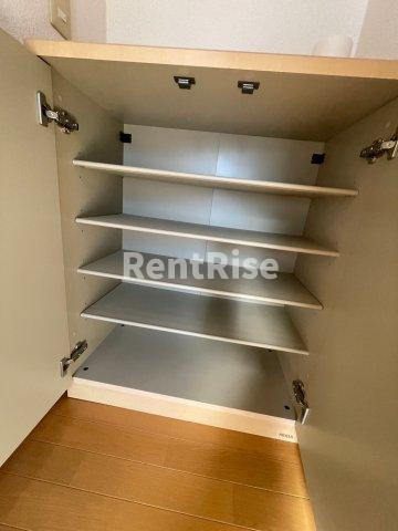 プラッサムコート小郷Ｂの収納