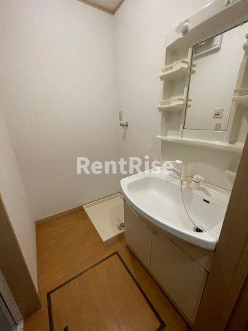 プラッサムコート小郷Ｂの洗面所