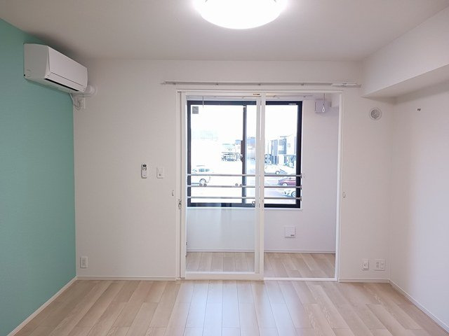 ミラノⅥ　Ｂの居間・リビング