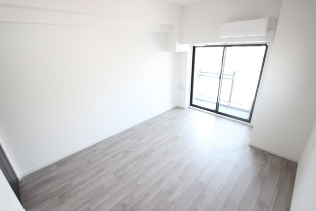 Ｓ－ＲＥＳＩＤＥＮＣＥ宇品５丁目Ⅱの洋室