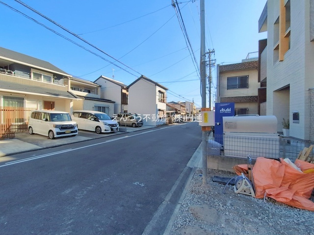 メルディア金城201の前面道路含む現地写真