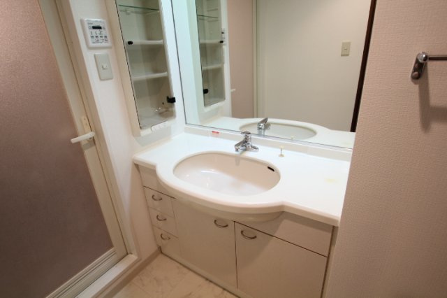 【洗面所】