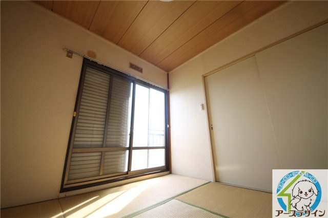 アーバン松陰の和室