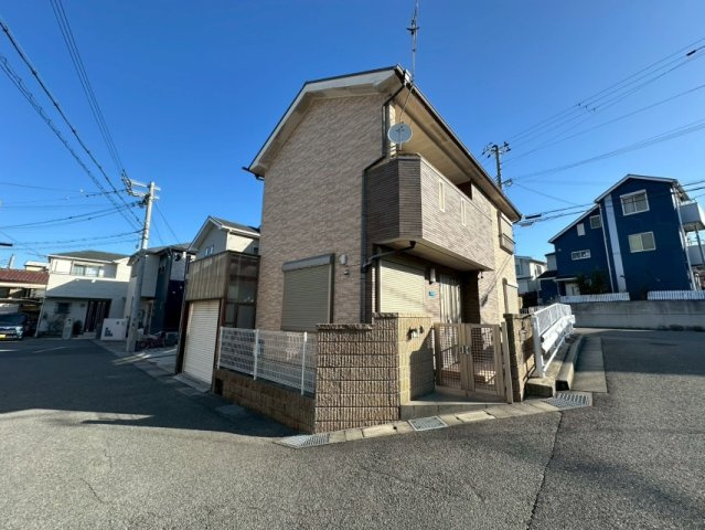 南西角地　人丸小学校 区　明石市荷山町　良質戸建の前面道路含む現地写真