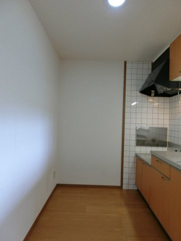 プラティーク　ヴィラのキッチン|イメージ201号室の写真（反転あり）