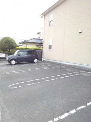 【駐車場】 | サニーホーム | 駐車スペースもあります