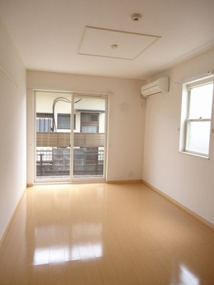 【居間・リビング】 | サニーホーム | ゆったり過ごせる居間です