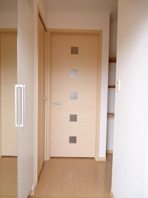 【玄関】 | サニーホーム | 明るい玄関です