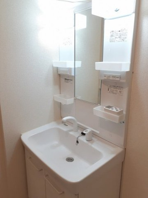 【洗面所】 | ラピスラズリー | コンパクトで使いやすい洗面所