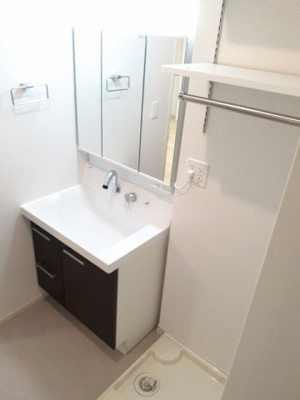 【洗面所】 | ナインストーン | 忙しい朝には欠かせない洗面所です