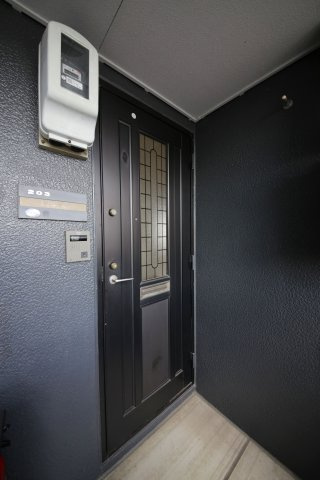 ハイライズ石川の玄関