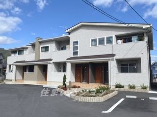 広島市安佐北区亀山２丁目のアパートの外観