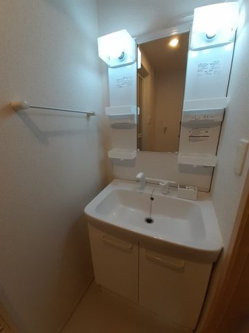 ブランシュールＣの洗面所