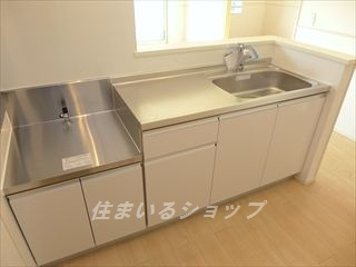 広島市安佐北区上深川町のアパートのキッチン