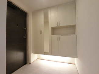 【玄関】 | カーサ アンビシオン