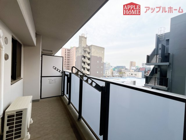 プレシスヴィアラ東大宮のバルコニー