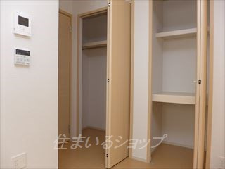 広島市安佐北区深川５丁目のアパートの収納|クローゼット