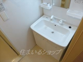 広島市安佐北区深川５丁目のアパートの洗面所|シャンプードレッサー