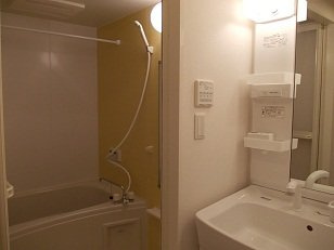 【浴室】 | ネオブルック | コンパクトで使いやすいお風呂です