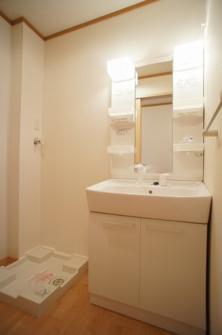 アンダー・リバーの洗面所