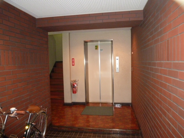 広和レジデンスのエントランス|エントランス