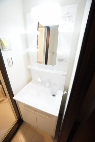 Ｇｌａｒｅの独立洗面台|独立洗面台で身支度をすべて済ませてしまいましょう