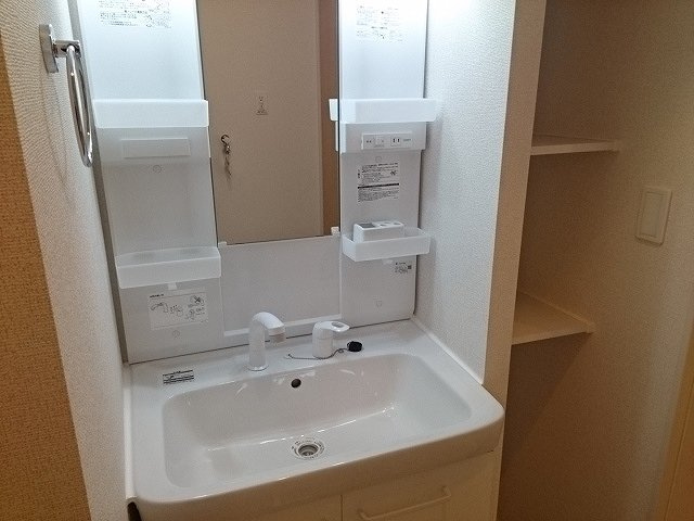 クラージュの洗面所|洗面所です