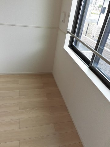 カエラ・シェリのその他