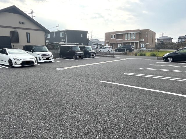 エスポワール・ジェルメ　Ⅳの駐車場