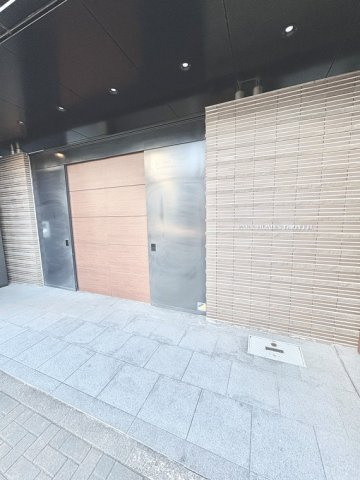 パークホームズ白壁四丁目のエントランス