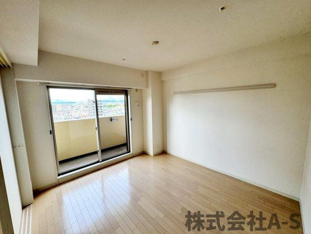 プレサンスNAGOYA桜通ビッグビートの洋室|同間取り画像使用
実際のお部屋と色などが異なる場合がございます。