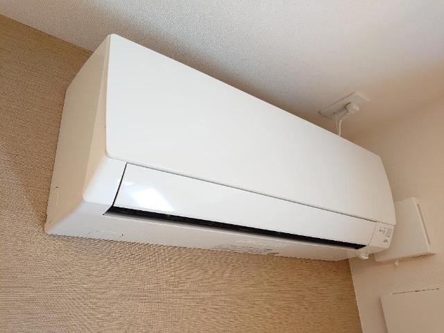 オ　ソレイユ呼続の設備|エアコン