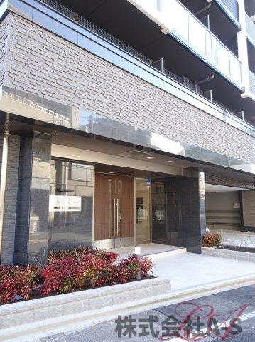 ディアレイシャス浅間町のエントランス|同間取り画像使用
実際のお部屋と色などが異なる場合がございます。