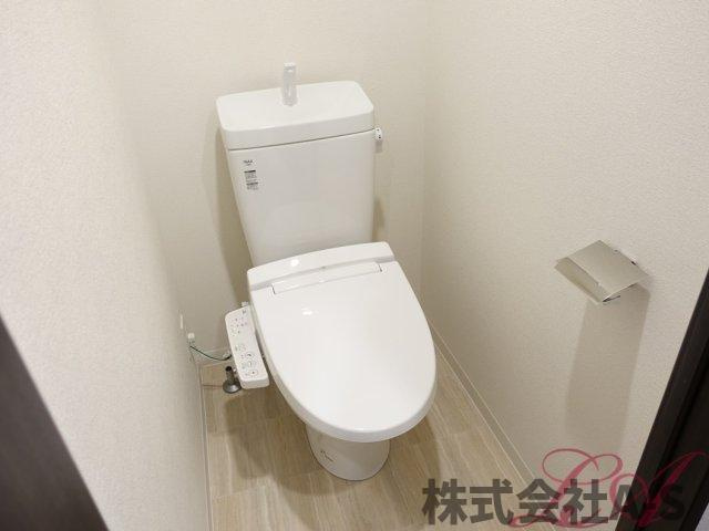 ディアレイシャス浅間町のトイレ|同間取り画像使用
実際のお部屋と色などが異なる場合がございます。