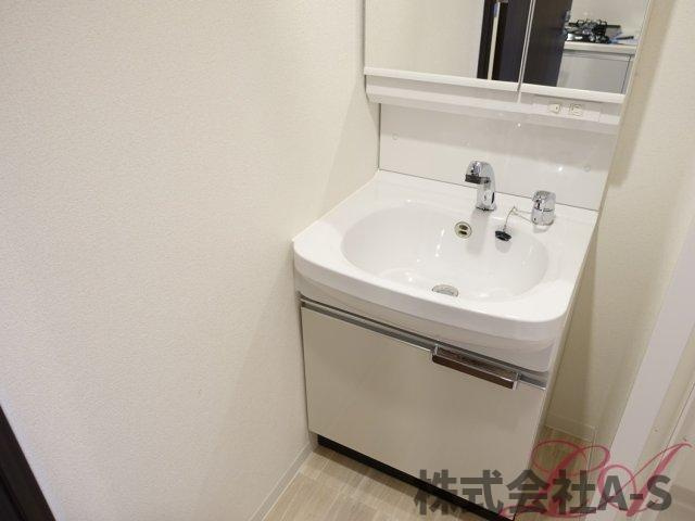 ディアレイシャス浅間町の洗面所|同間取り画像使用
実際のお部屋と色などが異なる場合がございます。