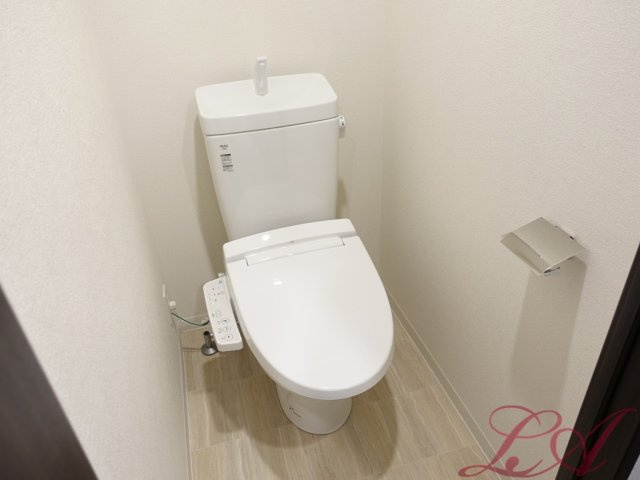 ディアレイシャス浅間町のトイレ|同間取り画像使用
実際のお部屋と色などが異なる場合がございます。