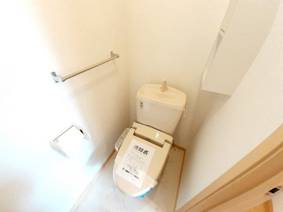 【トイレ】 | コーポ鷲峰Ⅱ | 清潔感のあるトイレです