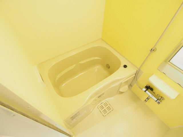 【浴室】 | エクセレント本城Ｂ | 落ち着いた空間のお風呂です