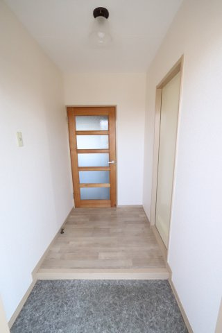 入場ハイツの玄関|シンプルで使いやすい玄関です
