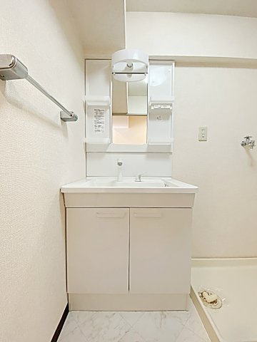 グランシャリオの独立洗面台|独立洗面台あり、毎朝おしゃれに忙しい女性の方におすすめです