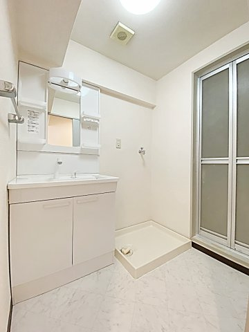 グランシャリオの洗面所|忙しい朝には欠かせない洗面所です