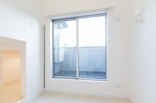 ＲＥＦＩＮＥＤ　ＴＡＳＴＥ　小塚の居間・リビング|ゆったり過ごせるリビングです