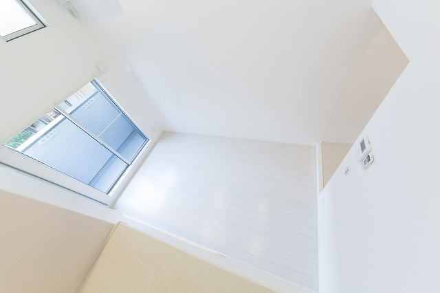 ＲＥＦＩＮＥＤ　ＴＡＳＴＥ　小塚の居間・リビング|ゆったりとした居間です