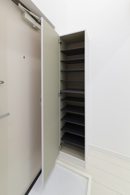 ＲＥＦＩＮＥＤ　ＴＡＳＴＥ　小塚の玄関|きれいな玄関です