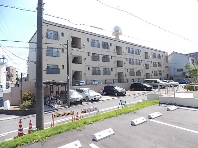 第１オーシャンビルの外観|きれいな外観です