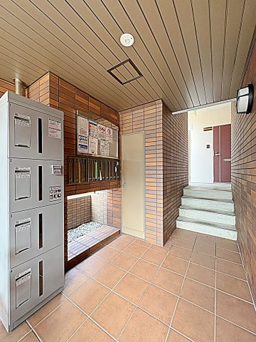 グランモール一社のエントランス|建物の内部です